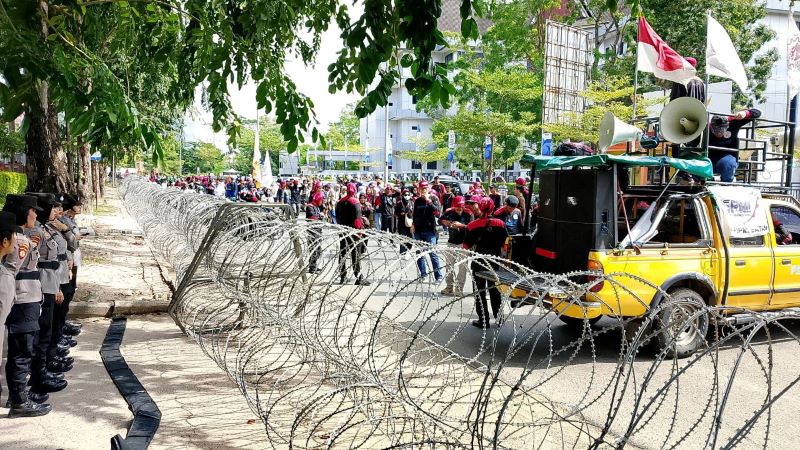 buruh batam tuntut umsk