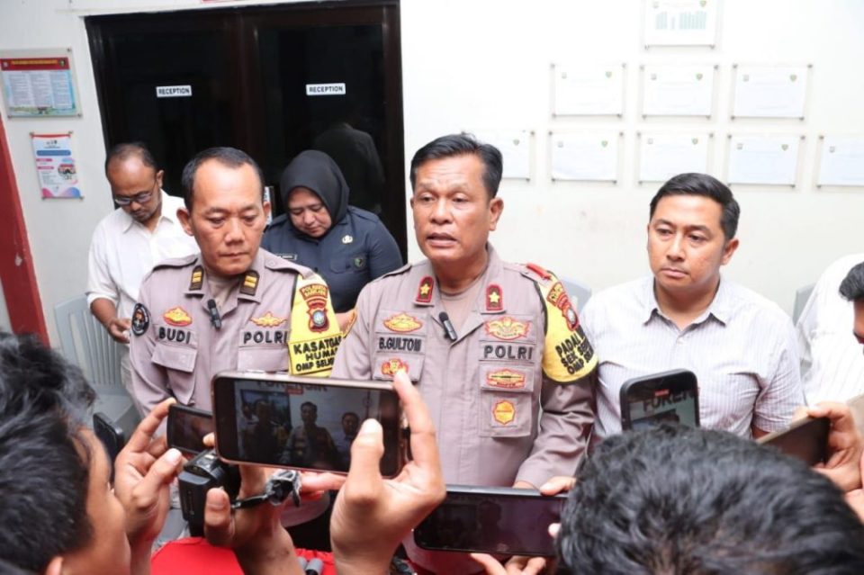 Pembunuhan honorer batam
