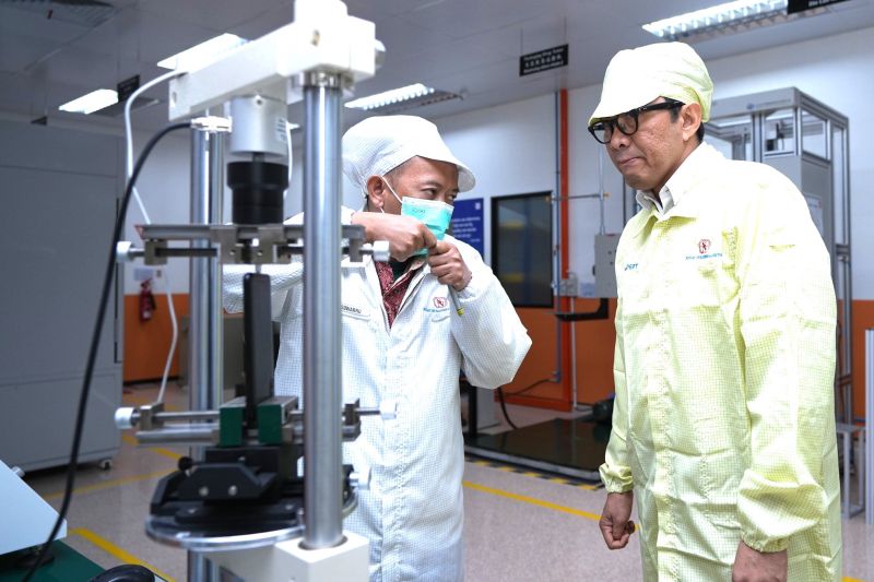 Investasi Ponsel Indonesia