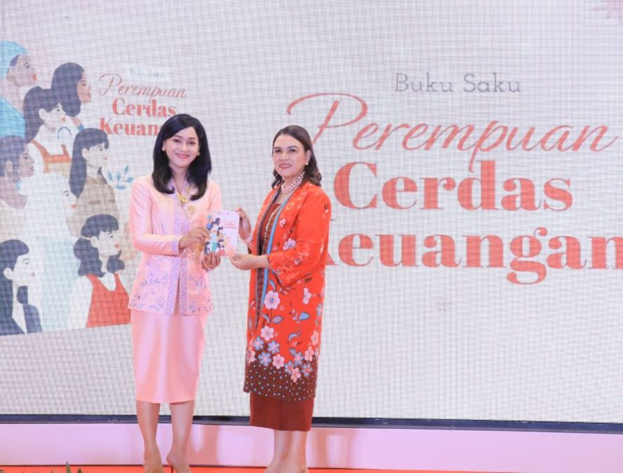 buku saku perempuan cerdas kelola keuangan
