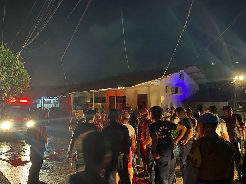 Kebakaran Asrama Polisi di Batam