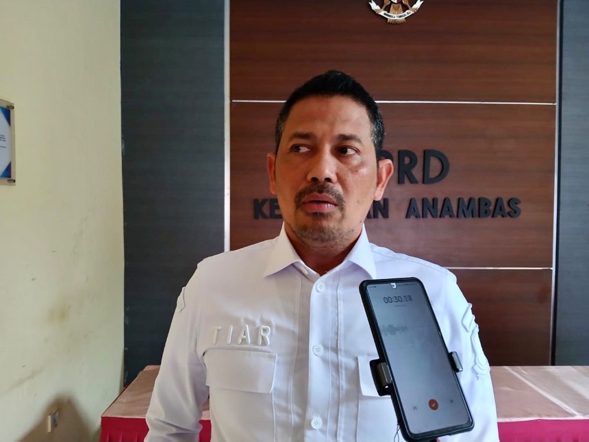 Pelantikan bupati anambas