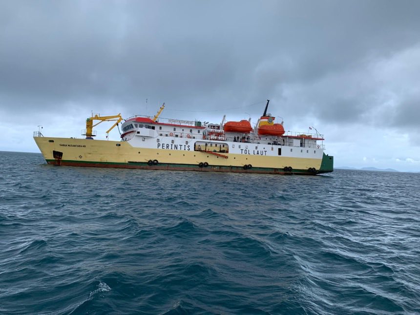 Pelayaran perintis natuna