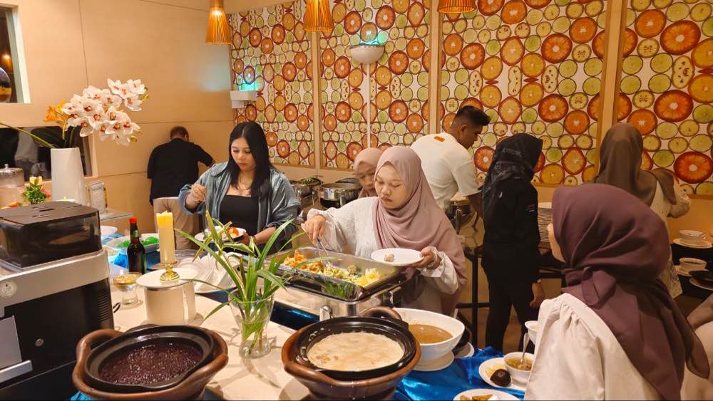 Buka puasa zest harbour bay