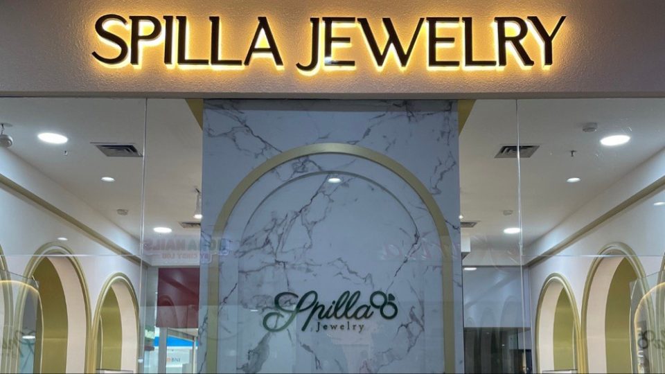 Spilla jewelry batam