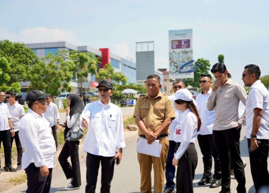 Pelebaran jalan sei panas batam