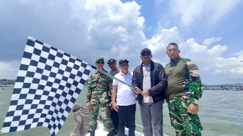 Pesta rakyat belakang padang