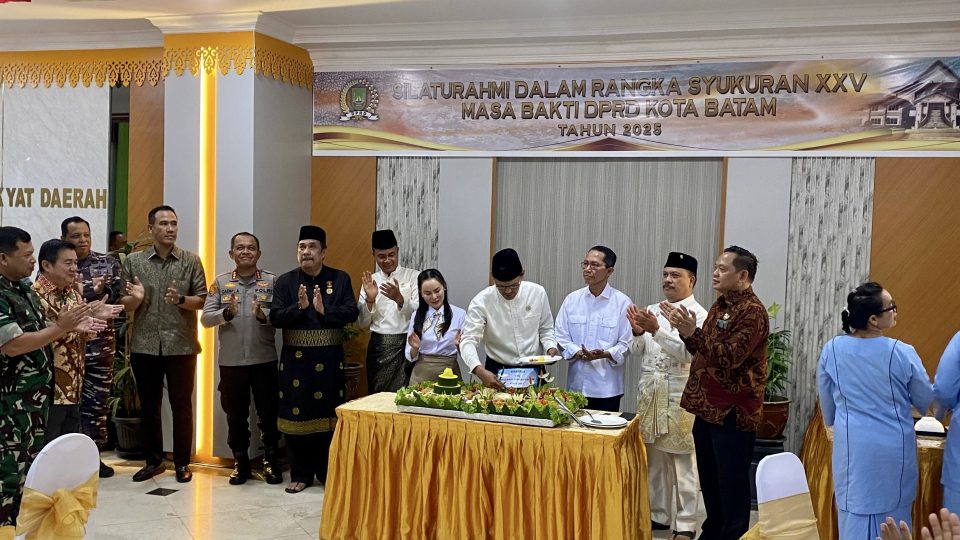 25 tahun dprd batam 25 tahun dprd batam