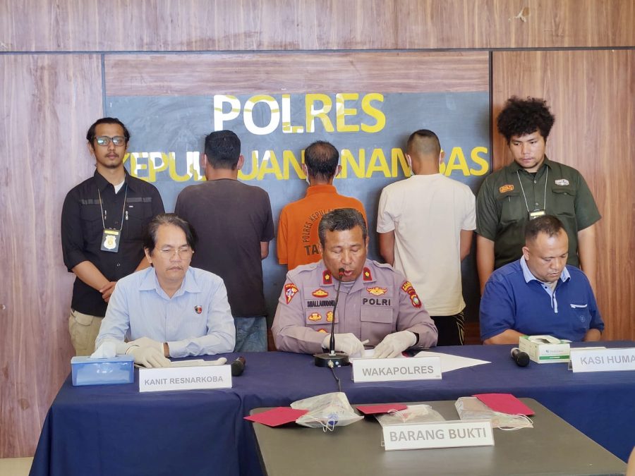 Camat anambas ditangkap