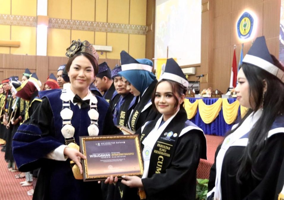 Wisuda UNIBA 2025