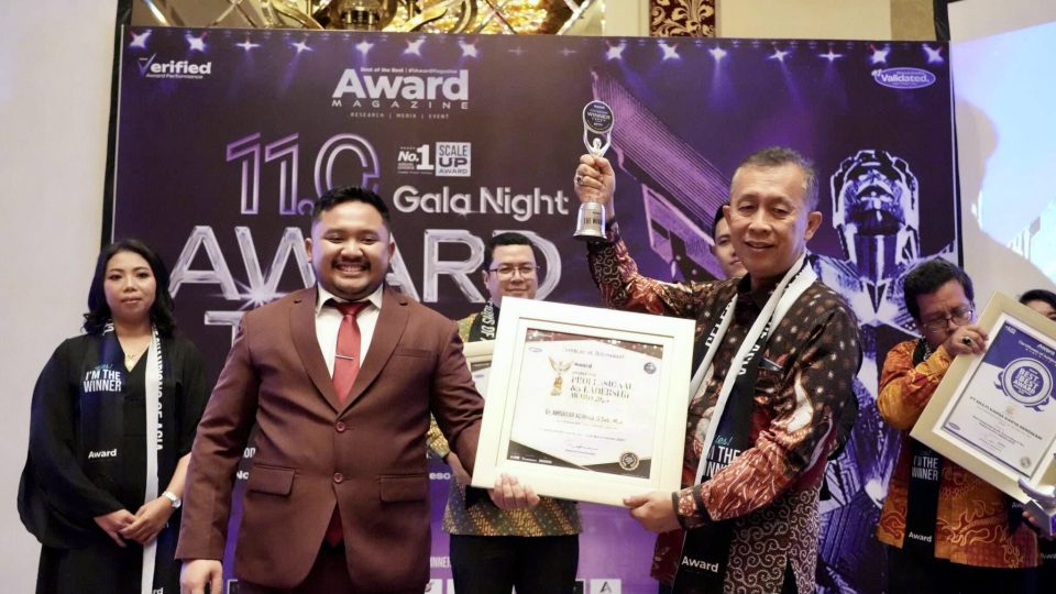 Penghargaan Amsakar Achmad