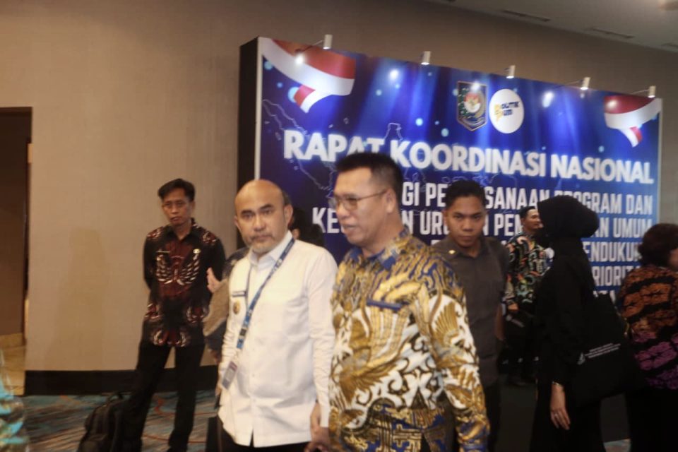 Bupati Anambas Aneng
