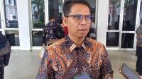 Iskandarsyah diwawancara di gedung nilam sari