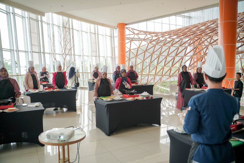 Hari perempuan internasional harris