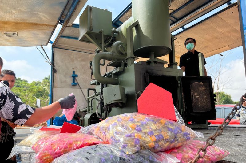 Kasus narkotika kepri