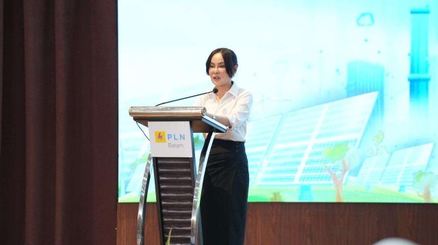 Penandatanganan kerja sama proyek pusat data AI di Batam.