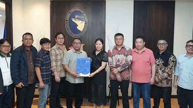 Fary Francis menerima perwakilan PT Chuansheng Import Export Trading Indonesia untuk membahas investasi pengolahan sampah menjadi energi di Batam.