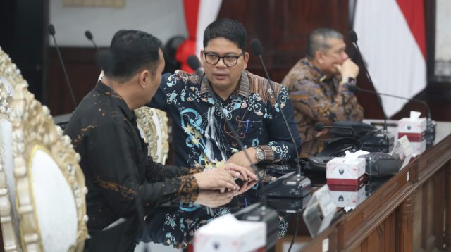 Pemko Batam menegaskan perawatan rumah dinas ditunda karena APBD diprioritaskan untuk layanan kesehatan, pendidikan, infrastruktur, dan kebutuhan masyarakat.