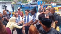 Kapal pesiar MV Odyssey membawa wisatawan mancanegara ke Kepulauan Anambas.
