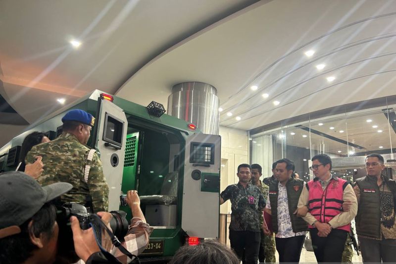 Direktur Penyidikan Jampidsus Kejaksaan Agung menjelaskan perkembangan kasus dugaan korupsi Program Makan Bergizi Gratis.