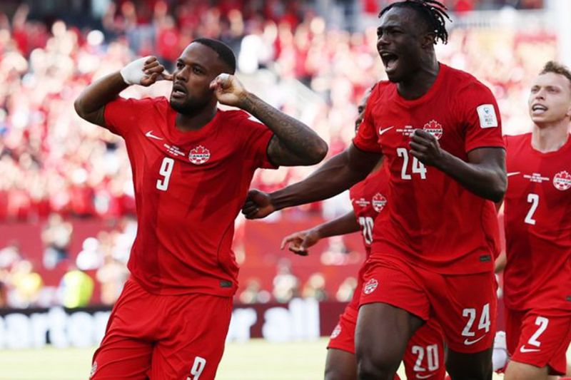Cyle Larin merayakan gol Kanada ke gawang Bosnia-Herzegovina pada Piala Dunia 2026.