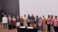 Asisten Pemerintahan dan Kesejahteraan Rakyat Setdako Batam Yusfa Hendri menghadiri pencanangan Kelurahan Siaga Tuberkulosis di Aula BTP Sekupang bersama tenaga kesehatan, kader, dan tokoh masyarakat pada 16 Juni 2026. Program tersebut dimulai di Kelurahan Tibanbaru dan Tibanlama untuk memperkuat deteksi dini, edukasi kesehatan, dan pendampingan pengobatan pasien TBC. Asisten Pemerintahan dan Kesejahteraan Rakyat Setdako Batam Yusfa Hendri menghadiri pencanangan Kelurahan Siaga Tuberkulosis di Aula BTP Sekupang bersama tenaga kesehatan, kader, dan tokoh masyarakat pada 16 Juni 2026. Program tersebut dimulai di Kelurahan Tibanbaru dan Tibanlama untuk memperkuat deteksi dini, edukasi kesehatan, dan pendampingan pengobatan pasien TBC.