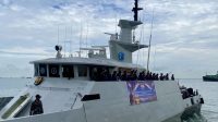 KRI Beladau-643 membawa tim Bank Indonesia dalam Ekspedisi Rupiah Berdaulat menuju pulau-pulau terluar Kepulauan Riau.