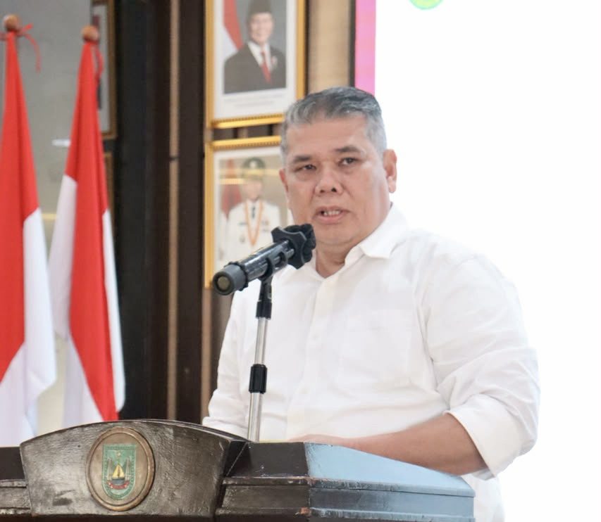 Sosialisasi tata kelola pembangunan sarana dan prasarana kelurahan di Kantor Wali Kota Batam.