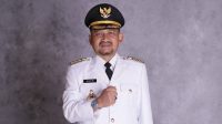 KPK menangkap Bupati Pemalang Anom Widiyantoro dalam OTT terkait dugaan korupsi proyek dan jual beli jabatan. Penyidik menyita uang lebih dari Rp2 miliar dan memeriksa 12 orang di Jakarta.