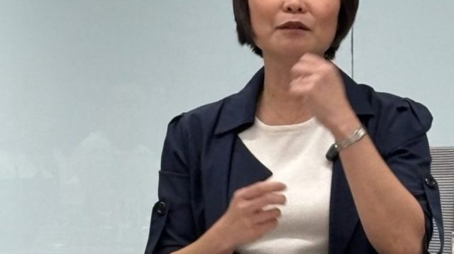 Gan Siow Huang memaparkan potensi kerja sama waste-to-energy dan pengembangan kendaraan listrik antara Indonesia dan Singapura dalam forum IJVP di Singapura.