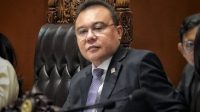 Wakil Ketua DPR Sufmi Dasco Ahmad menghadiri rapat Komisi II membahas tata kelola PPPK dan anggaran pemerintah daerah.