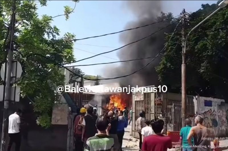 Penyebab Bentrokan menteng