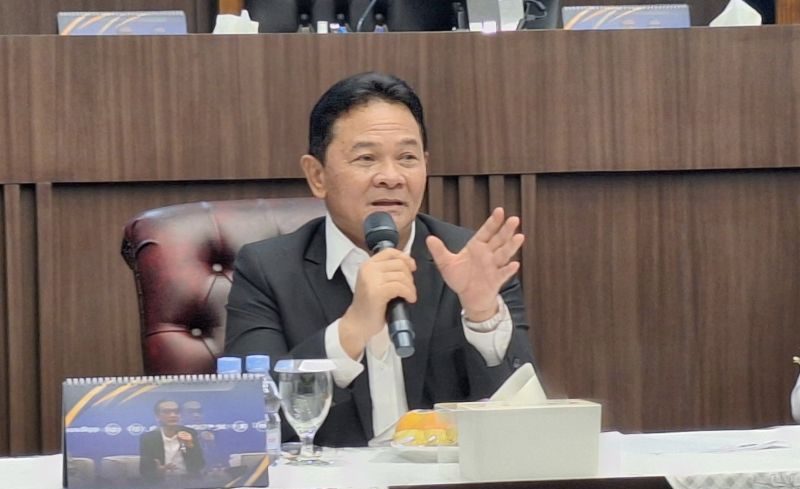 Sidang DKPP menjatuhkan sanksi kepada dua pejabat KPU terkait penggunaan helikopter.