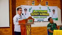 Iskandarsyah bersama RT-RW se Kecamatan Tebing