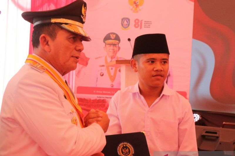 Penyerahan remisi kemerdekaan kepada narapidana di Lapas Umum Kota Tanjungpinang pada HUT ke-81 RI.