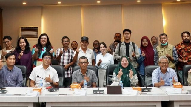 Wakil Kepala BP Batam Li Claudia Chandra bersilaturahmi dengan pemimpin redaksi dan wartawan di Batam untuk memperkuat komunikasi serta keterbukaan informasi, Kamis 27 Agustus 2026. Foto: BP Batam