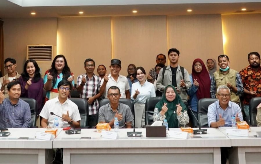 Wakil Kepala BP Batam Li Claudia Chandra bersilaturahmi dengan pemimpin redaksi dan wartawan di Batam untuk memperkuat komunikasi serta keterbukaan informasi, Kamis 27 Agustus 2026. Foto: BP Batam