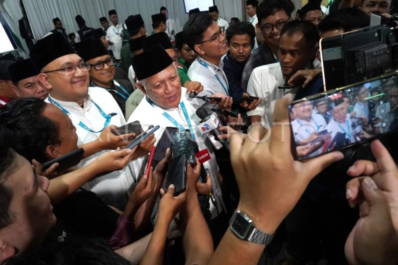 Gus Kikin ditetapkan sebagai Ketua Umum PBNU masa khidmah 2026–2031 dalam Muktamar ke-35 NU di Jombang.