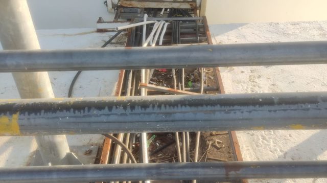 Jembatan Barelang di Batam dengan instalasi lampu sorot yang menjadi sasaran aksi vandalisme.