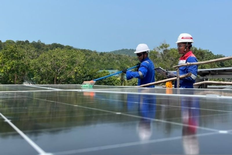 PLTS Pulau Sembur Batam berkapasitas 1 MW untuk memenuhi kebutuhan listrik masyarakat selama 24 jam.