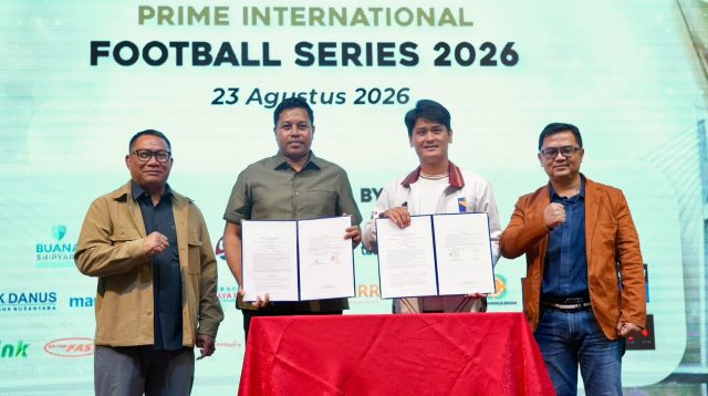 Penandatanganan kerja sama Garuda Yaksa Football Academy dan Batam Prime FC untuk pengembangan akademi satelit di Batam.