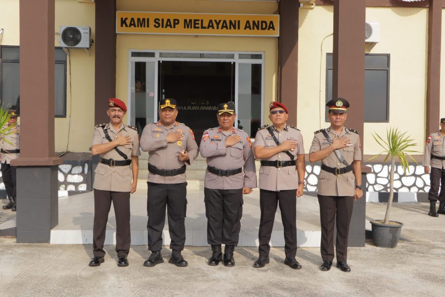 Kapolres Kepulauan Anambas AKBP I Gusti Ngurah Agung Budianaloka memimpin sertijab Kasat Reskrim dan pelantikan Kasikum.