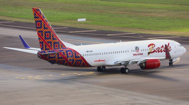 Pesawat Batik Air Malaysia melayani penerbangan internasional dari Bandara Internasional Batam Hang Nadim