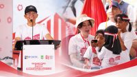 Pimpinan BP Batam meresmikan pemancangan tiang perdana Sekolah Terintegrasi Merah Putih di kawasan Rempang.
