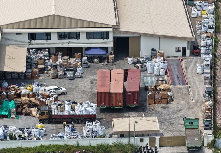 Limbah elektronik batam