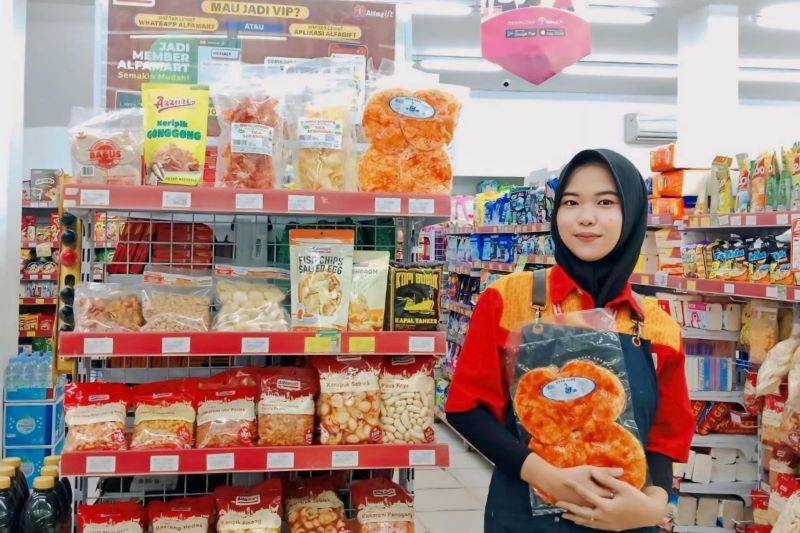 alfamart batam dukung UMKM