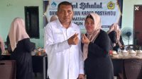 Rocky dan Ketua Kader Posyandu Kecamatan Tebing