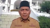 Rocky di halaman kantor bupati