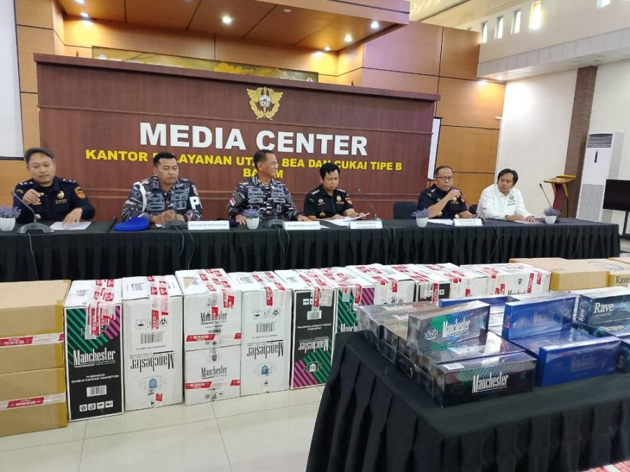 Rokok ilegal viral