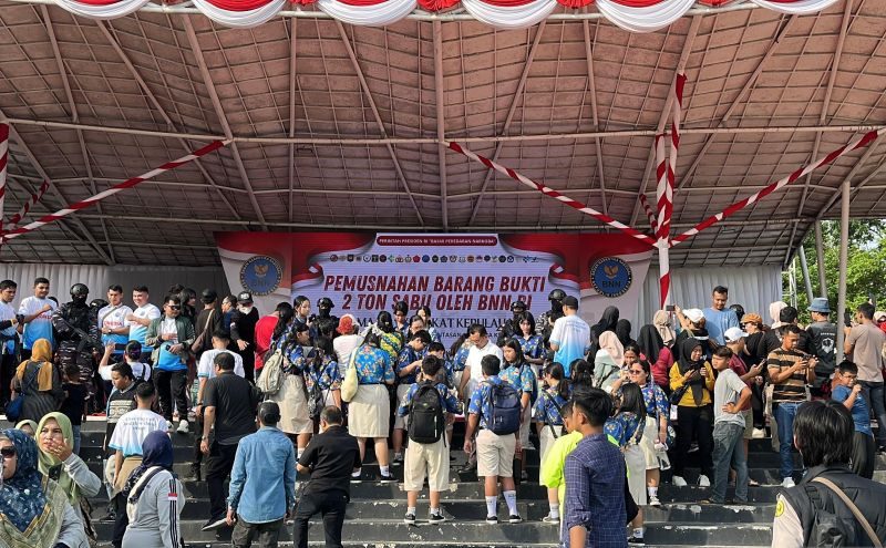 Pemusnahan sabu di batam